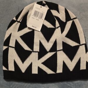 Michael Kors Monochrome MK Logo Beanie